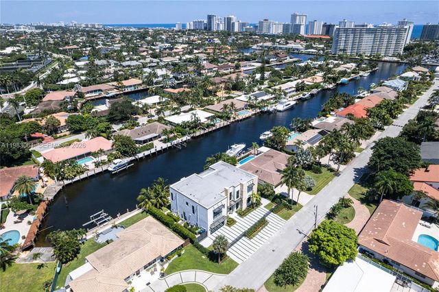 2817 NE 35th St, Fort Lauderdale, FL 33306