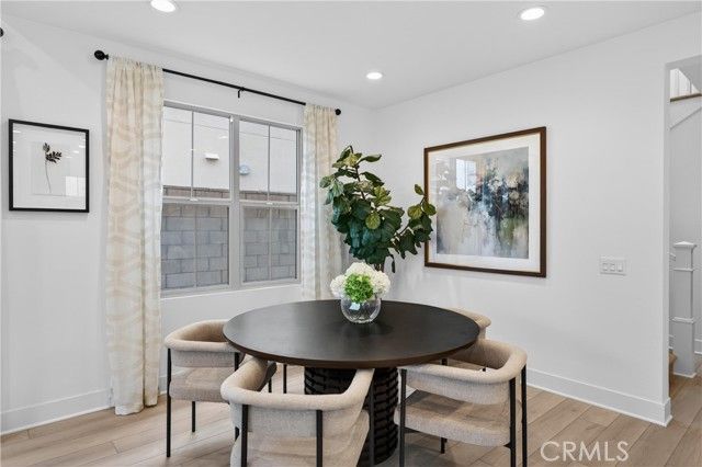 155 Somera, Irvine, CA 92602