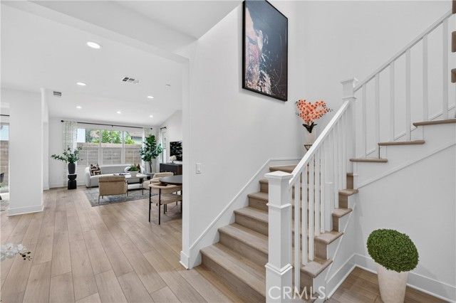 155 Somera, Irvine, CA 92602