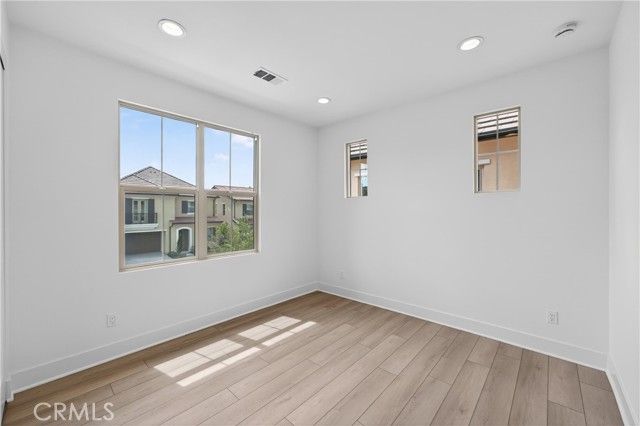 155 Somera, Irvine, CA 92602