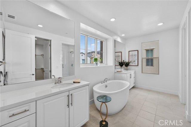 155 Somera, Irvine, CA 92602