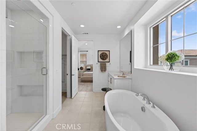 155 Somera, Irvine, CA 92602