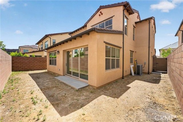 155 Somera, Irvine, CA 92602