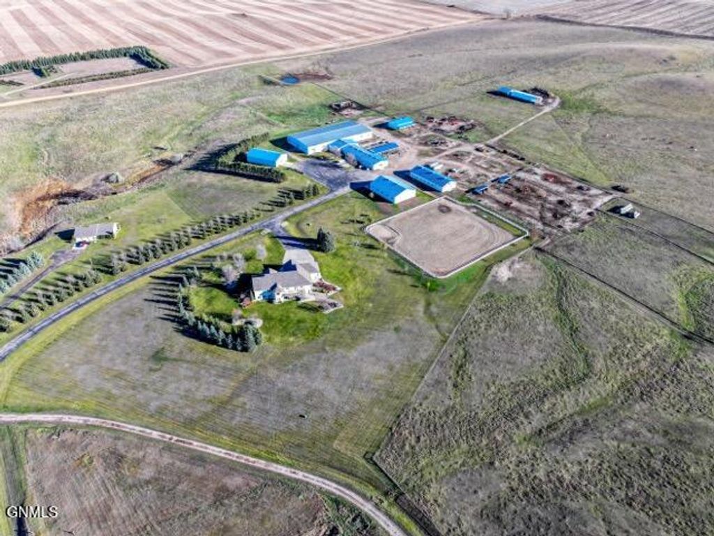 9861 Highway 1804 Nw, Bismarck, ND 58503 photo 2