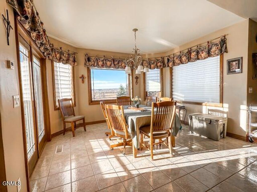 9861 Highway 1804 Nw, Bismarck, ND 58503 photo 27