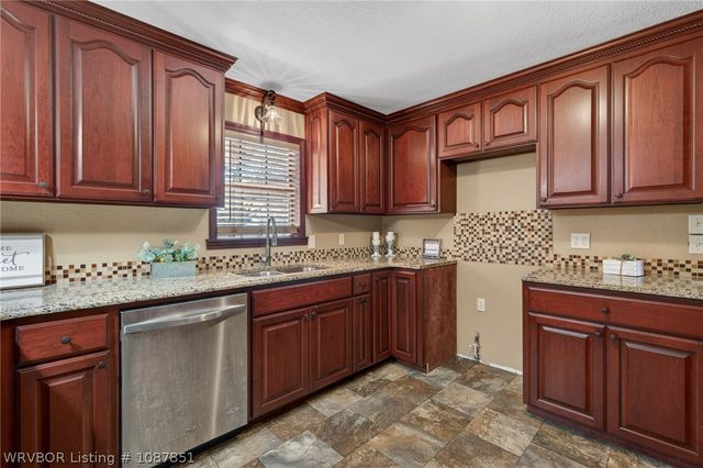 615 Knoxville Street, Greenwood, AR 72936