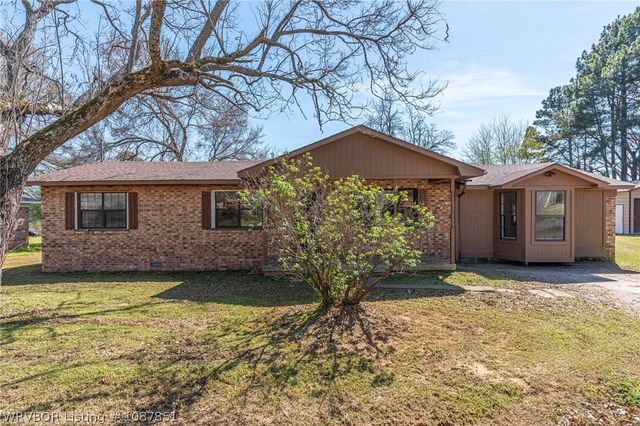 615 Knoxville Street, Greenwood, AR 72936