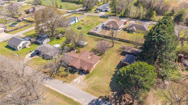 615 Knoxville Street, Greenwood, AR 72936