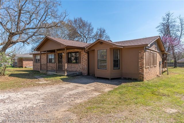 615 Knoxville Street, Greenwood, AR 72936