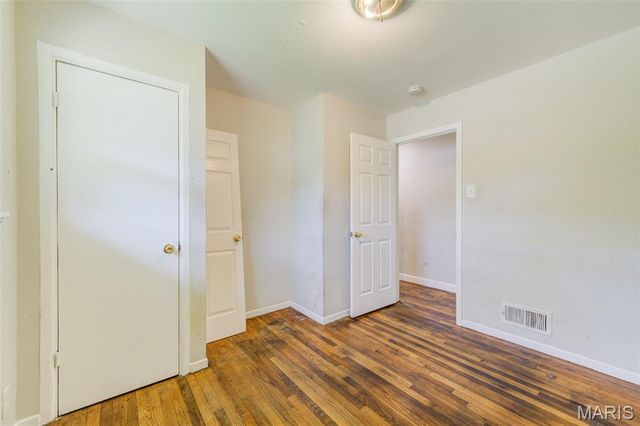 10836 Spring Garden Drive, St Louis, MO 63137