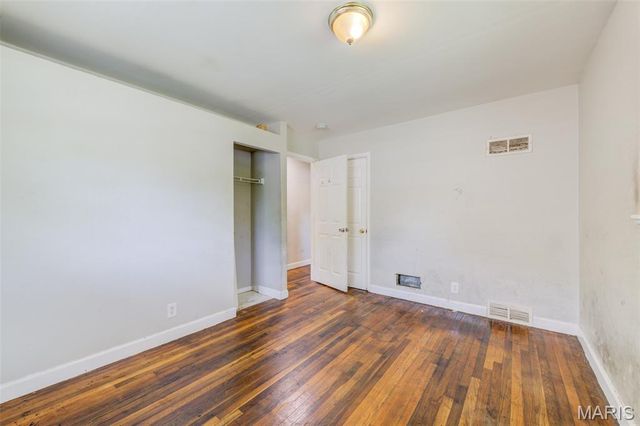 10836 Spring Garden Drive, St Louis, MO 63137