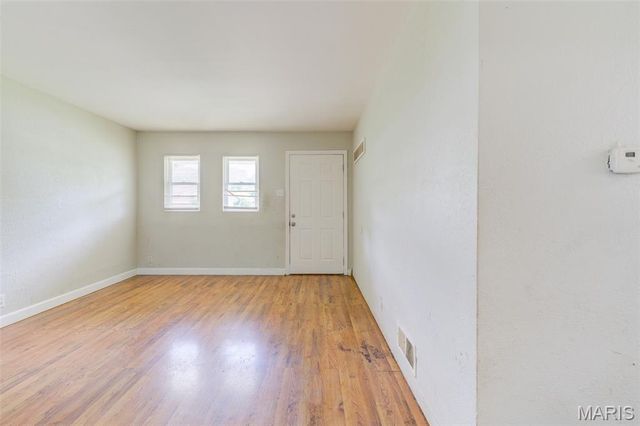 10836 Spring Garden Drive, St Louis, MO 63137