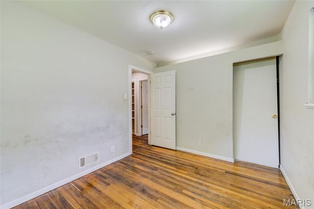 10836 Spring Garden Drive, St Louis, MO 63137