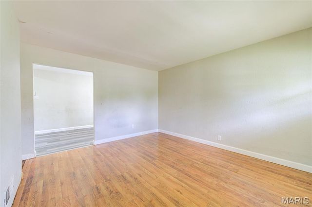 10836 Spring Garden Drive, St Louis, MO 63137