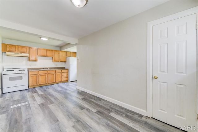 10836 Spring Garden Drive, St Louis, MO 63137