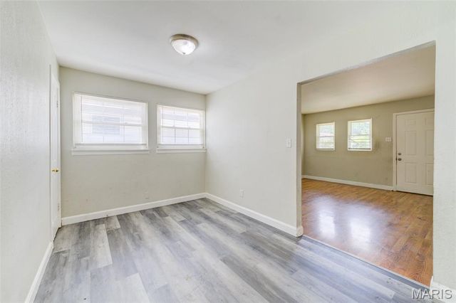 10836 Spring Garden Drive, St Louis, MO 63137