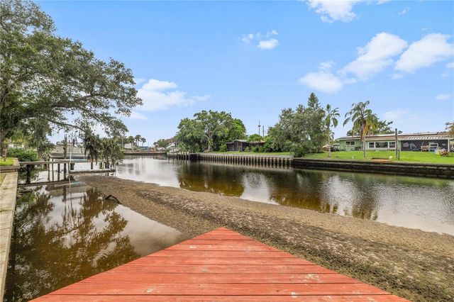 8916 MEMORIAL HIGHWAY, Tampa, FL 33615
