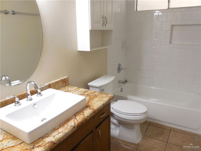 118 E Iris Avenue, Mcallen, TX 78501