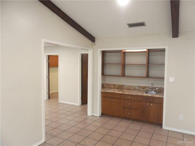 118 E Iris Avenue, Mcallen, TX 78501