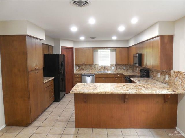 118 E Iris Avenue, Mcallen, TX 78501