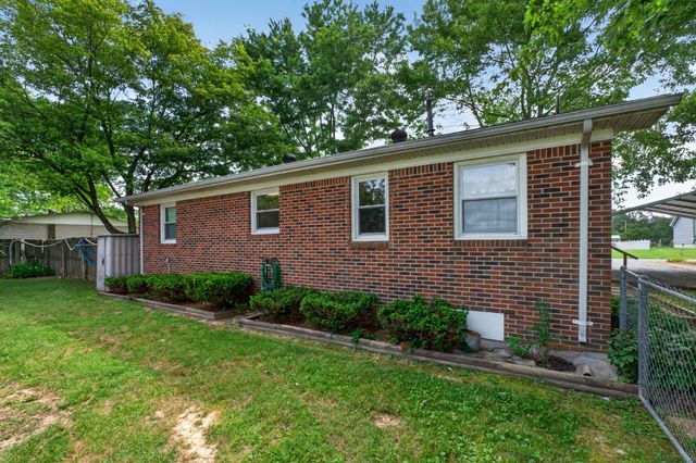 1201 Earl Ave, Smithville, TN 37166