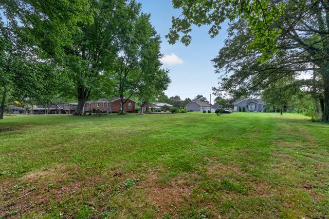 1201 Earl Ave, Smithville, TN 37166