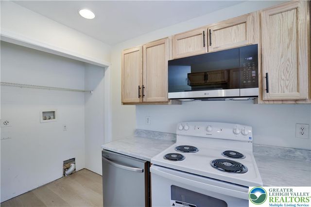 7020 Vista Drive, Coolbaugh Twp, PA 18466