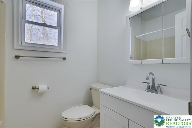 7020 Vista Drive, Coolbaugh Twp, PA 18466