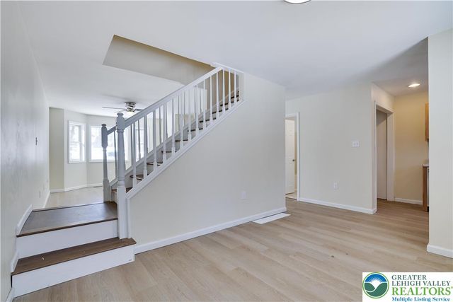 7020 Vista Drive, Coolbaugh Twp, PA 18466