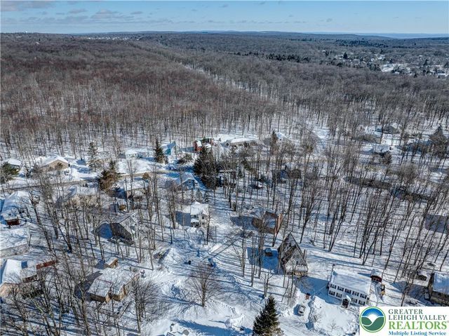 7020 Vista Drive, Coolbaugh Twp, PA 18466