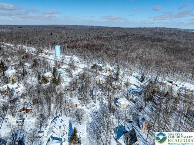 7020 Vista Drive, Coolbaugh Twp, PA 18466