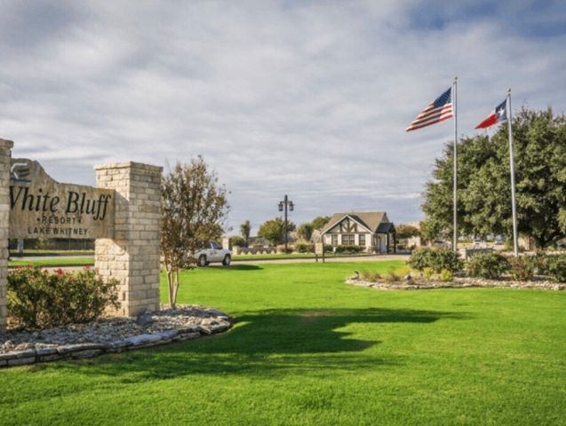 21076 Trailwood Court, Whitney, TX 76692