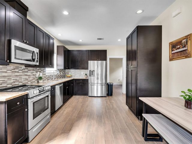 16984 W Juneau, Montgomery, TX 77316