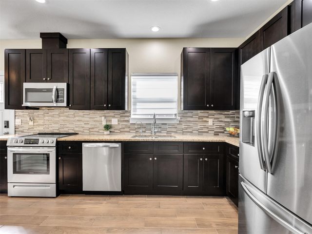 16984 W Juneau, Montgomery, TX 77316