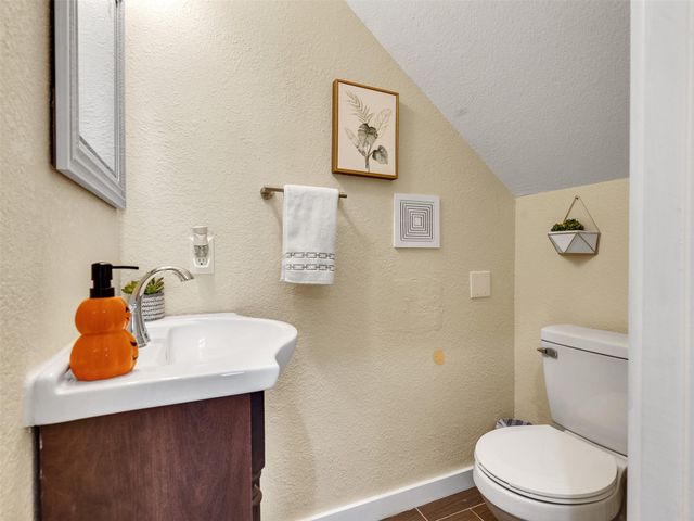 16984 W Juneau, Montgomery, TX 77316