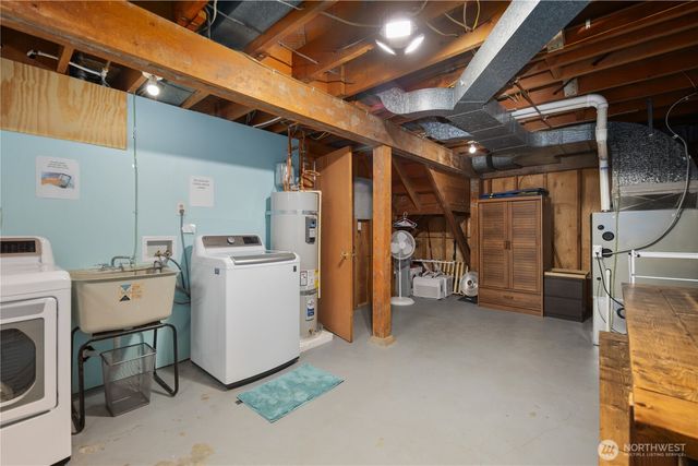 2422 W Lynn Street, Seattle, WA 98199