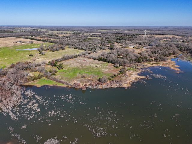 1125 County Road 2670, Telephone, TX 75488