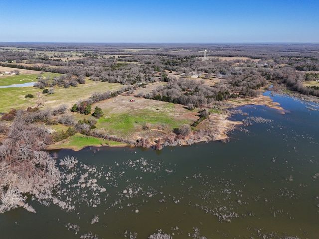 1125 County Road 2670, Telephone, TX 75488