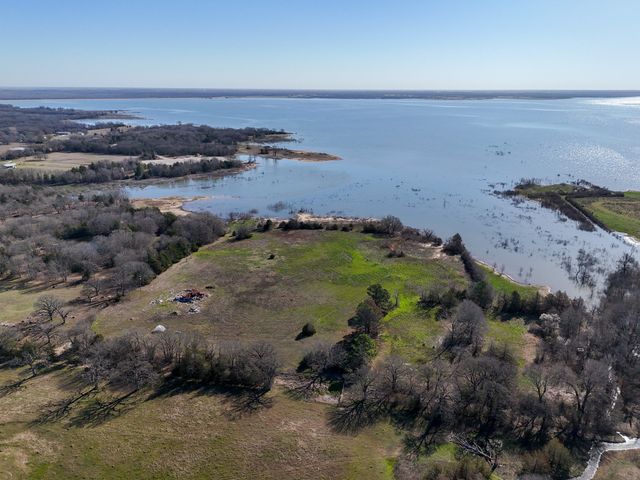 1125 County Road 2670, Telephone, TX 75488