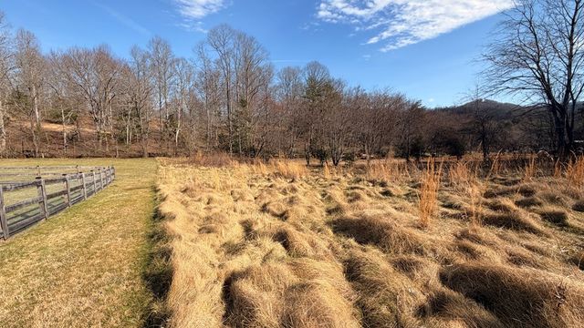 2402 Little John Lane, Hiawassee, GA 30546