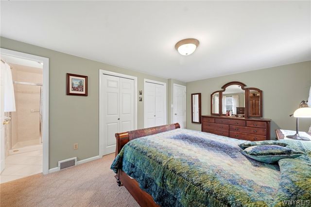 38 Sherburn Drive, Hamburg, NY 14075