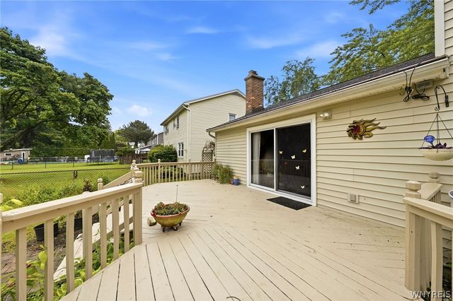 38 Sherburn Drive, Hamburg, NY 14075