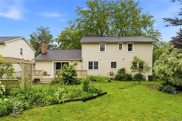 38 Sherburn Drive, Hamburg, NY 14075