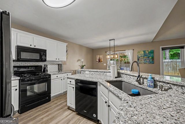 206 Park Place, Woodstock, GA 30189