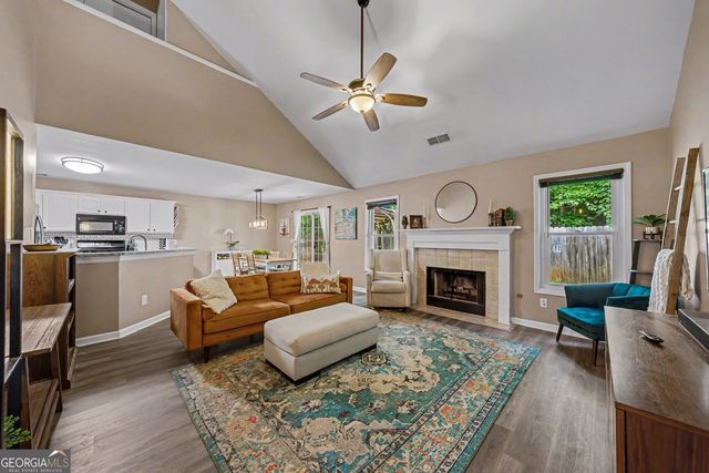 206 Park Place, Woodstock, GA 30189