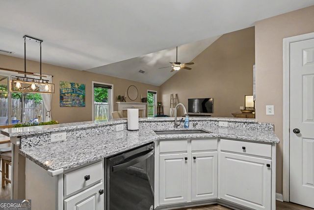 206 Park Place, Woodstock, GA 30189