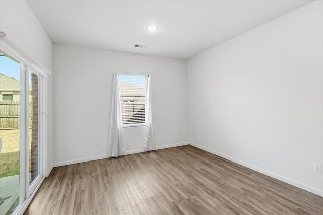 213 Frio River Road, Glenn Heights, TX 75154