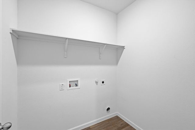 213 Frio River Road, Glenn Heights, TX 75154