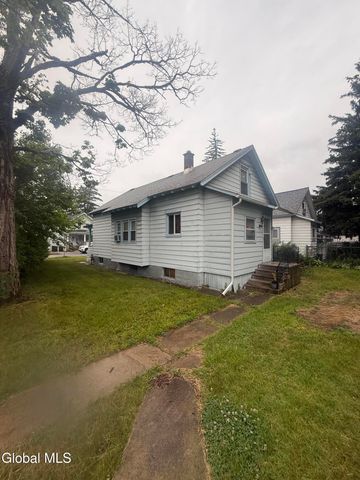 1741 Avenue H, Schenectady, NY 12304