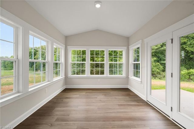 165 Red Maple Way, King, NC 27021